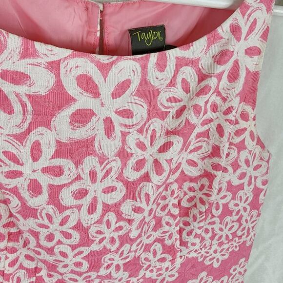 Taylor Sheath Dress Women 8 Pink and White Floral Lined with Keyhole Back - Picture 2 of 7